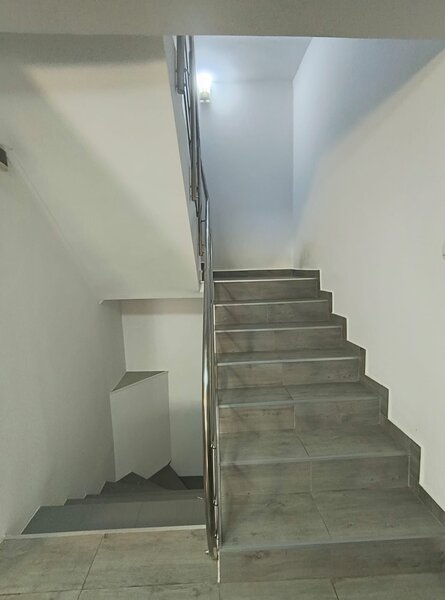 Camil Ressu- Ramnicu Sarat- adiacent- Fizicienilor curte+piscina
